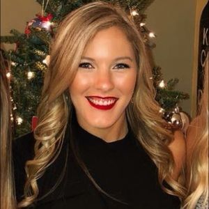 Meet your Posher, Whitney